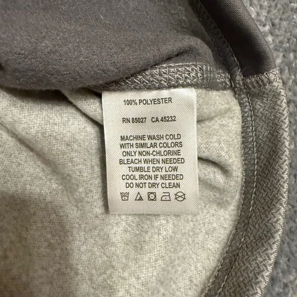 Snake Eyes Golf Pullover Mens Lg Gray 1/4 Zip Long Sleeve Performance Shirt NWT - Picture 4 of 7